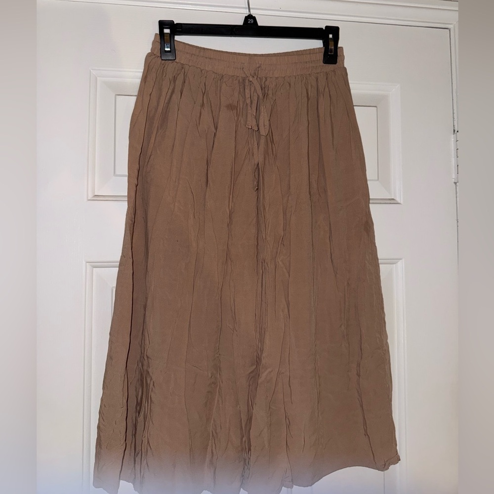 Forever 21 Tan Maxi Skirt